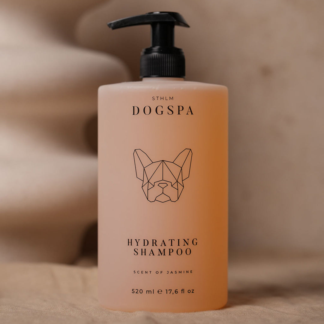 hydrating dog shampoo, bottle with background