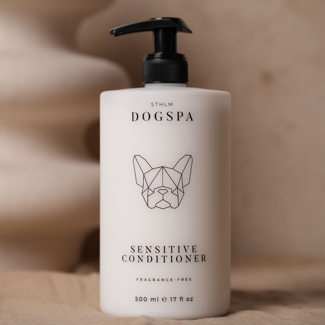 sensitive dog conditioner, organic, fragrance free, background 2