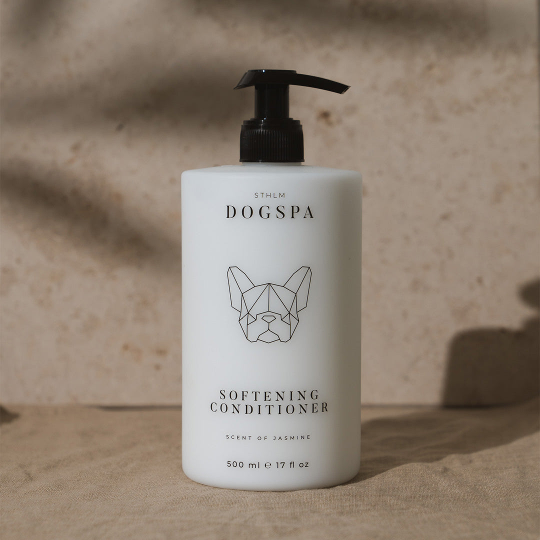 softening dog conditioner, organic, vegan, background